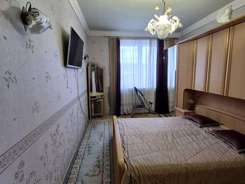 квартира за адресою Алана Шепарда вул. (Суворова), 10