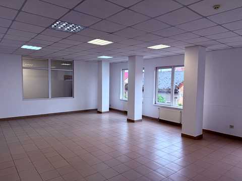 комерційна за адресою Міклоша Берчені вул., 5