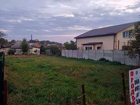 участок по адресу Польова ул.