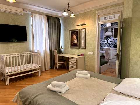 коммерческая по адресу Черновола ул., 82