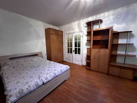 квартира за адресою Захисників України вул. (1-го Травня), 6б