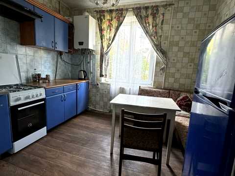 квартира за адресою Молодіжна вул., 52
