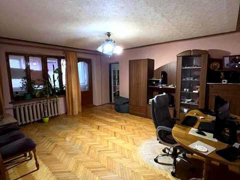 квартира за адресою Універсальний пров., 7-А
