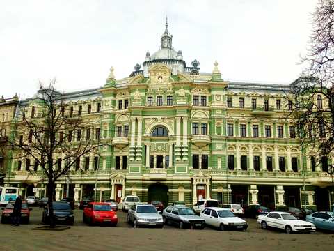комерційна за адресою Соборна пл., 2