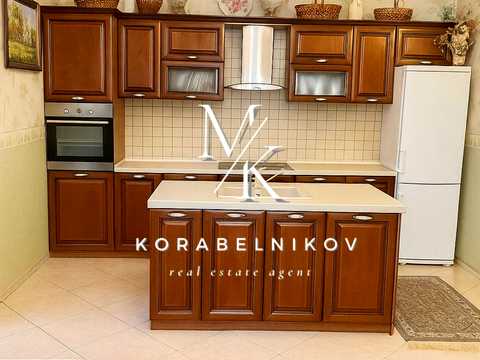 будинок за адресою Освіти вул., 12