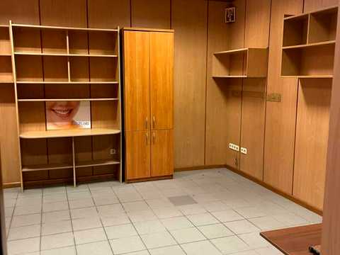 комерційна за адресою Польський узвіз, 9