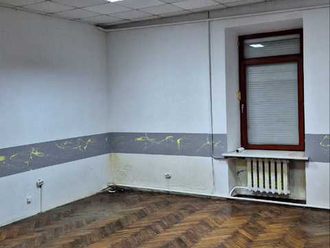 комерційна за адресою Шевченка, 7
