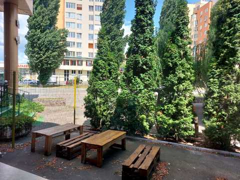 коммерческая по адресу Виставкова, 1