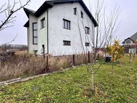 будинок за адресою Карпатська вул.