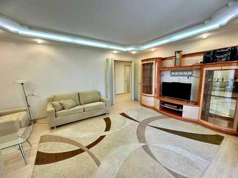 квартира за адресою Космічна вул., 3