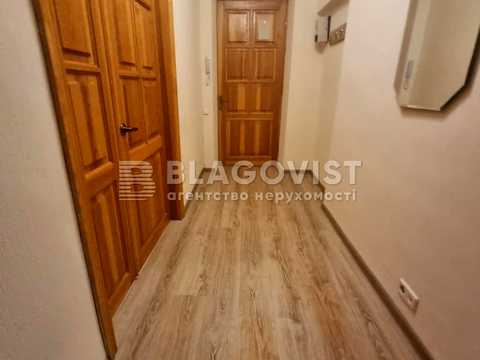 комерційна за адресою Генерала Алмазова вул. (Кутузова), 1