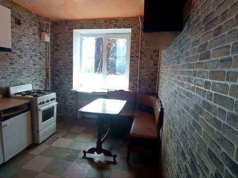 квартира за адресою 20-річчя Перемоги вул. (Кирила Осьмака), 2