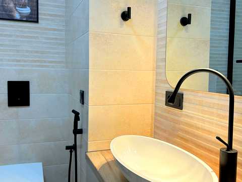 квартира за адресою Дніпровська набережна вул., 15-К