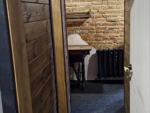 комерційна за адресою Соборна вул., 40