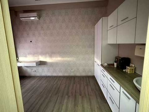 комерційна за адресою Науки просп. (Леніна), 38