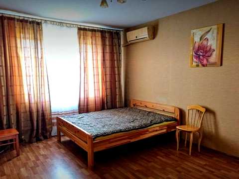 квартира за адресою Академіка Єфремова вул. (Командарма Уборевича), 7-А