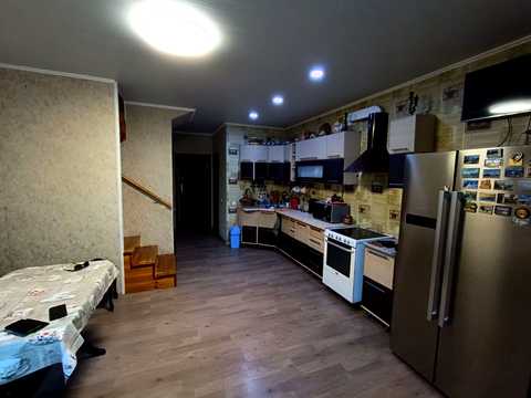 будинок за адресою Центральна вул.