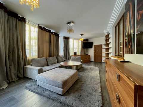 квартира по адресу Докучаевский пер., 4