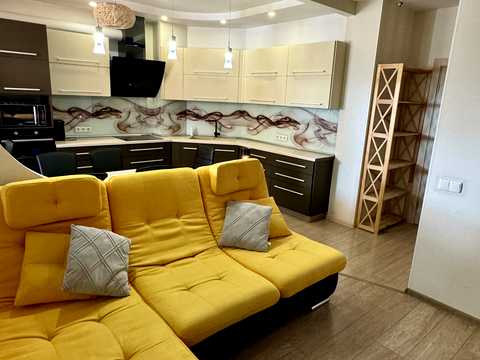 квартира за адресою Ревуцького вул., 7-В