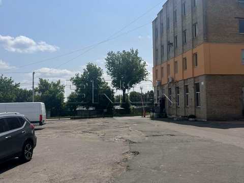 комерційна за адресою Чорних Запорожців вул. (Горького), 8