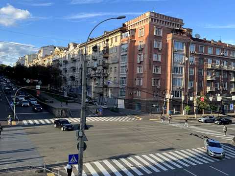 квартира за адресою Саксаганського вул., 33