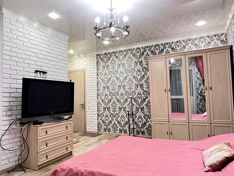 квартира по адресу Салютная ул., 8