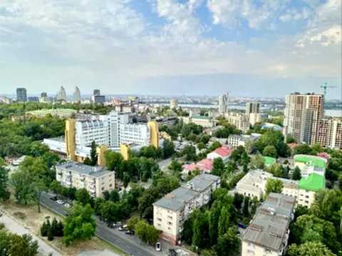 квартира за адресою Дмитра Яворницького просп. (Карла Маркса), 1-А