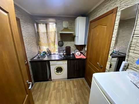 будинок за адресою Крута вул., 3