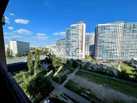 квартира за адресою Ованеса Туманяна вул., 3