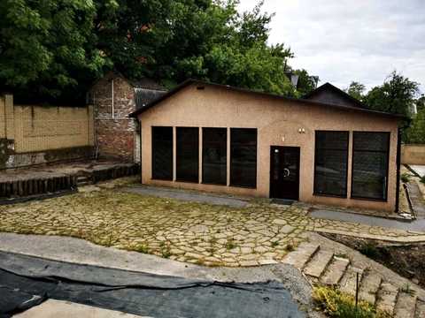 комерційна за адресою Магістратський пров. (Першотравневий), 4