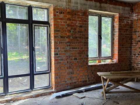 комерційна за адресою Олекси Довбуша вул., 22