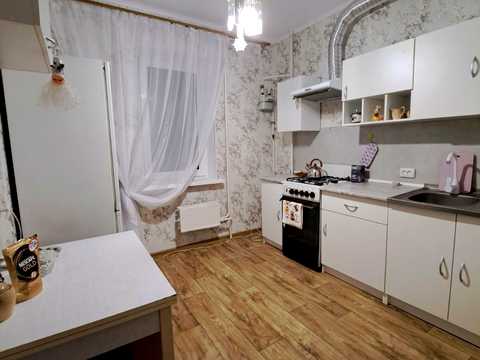 квартира за адресою вул. Лазурна, 42