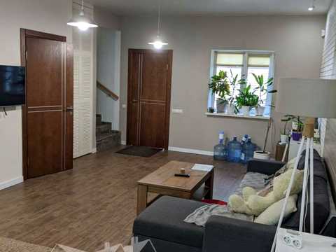 дом по адресу Лейтенанта Кибенко ул., 1