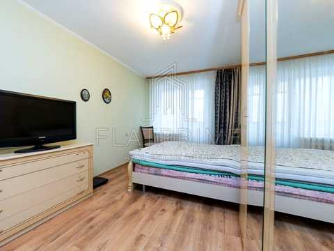 квартира за адресою Азербайджанська вул. (Бакинських Комісарів), 6