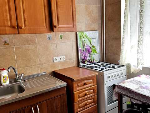 квартира за адресою Євгена Танцюри вул. (Генерала Петрова), 57
