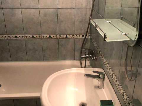квартира за адресою Амвросія Бучми бульв., 8