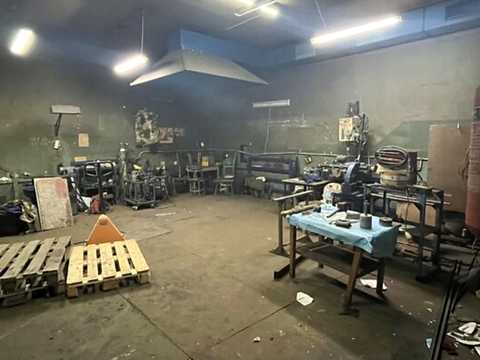 коммерческая по адресу Янтарная ул., 64