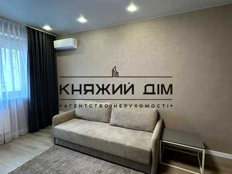 квартира за адресою Андрія Аболмасова вул. (Панельна), 7