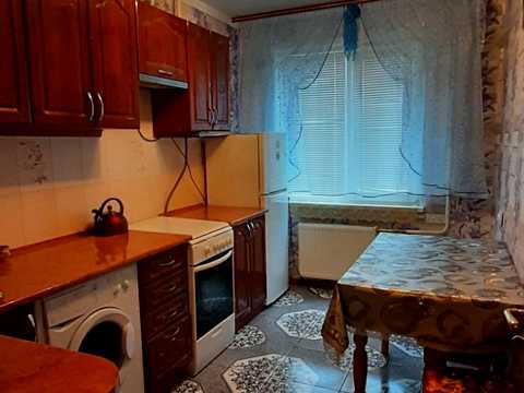 квартира за адресою Захисників України вул. (Волкова)