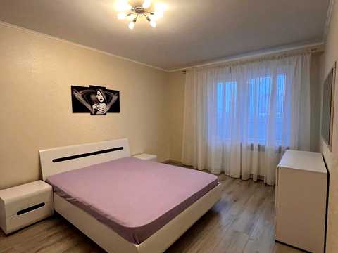 квартира за адресою Сергія Данченка вул., 5