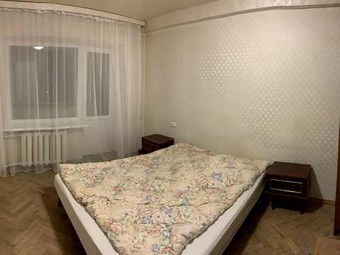 квартира за адресою Остапа Вишні вул., 7