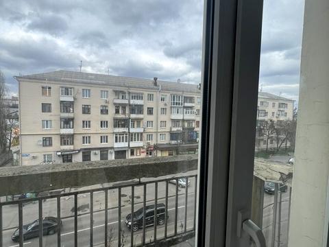 квартира за адресою Героїв Харкова просп. (Московський), 40/42