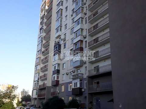 коммерческая по адресу Грековская ул., 5
