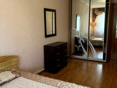 квартира по адресу Космонавтів ул., 14
