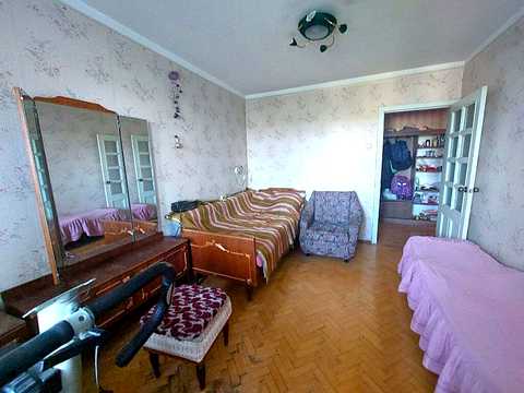 квартира за адресою Євгена Танцюри вул. (Генерала Петрова), 74/2
