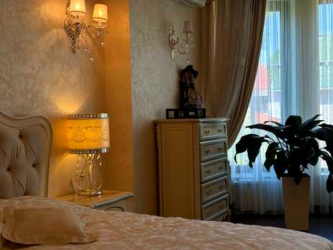 будинок за адресою Горіхова вул.