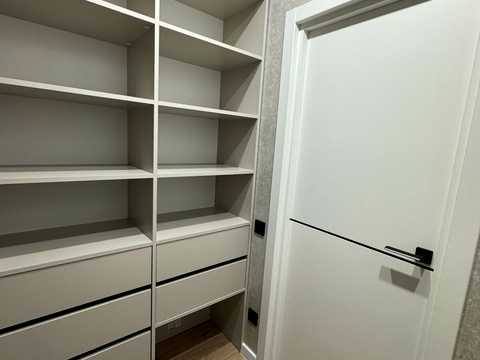 квартира за адресою Домбровського вул., 3-Д к12