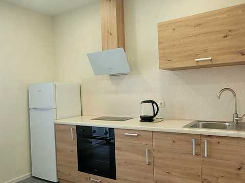 квартира по адресу Ревуцкого ул., 40-Б