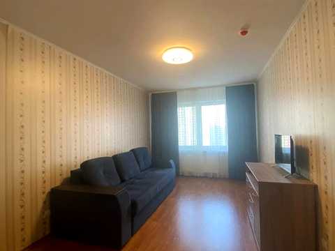 квартира за адресою Софії Русової вул., 3