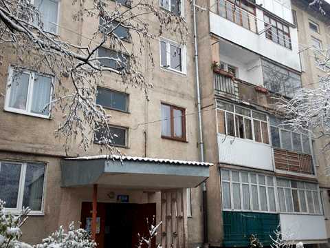 квартира за адресою Сніжна вул., 8
